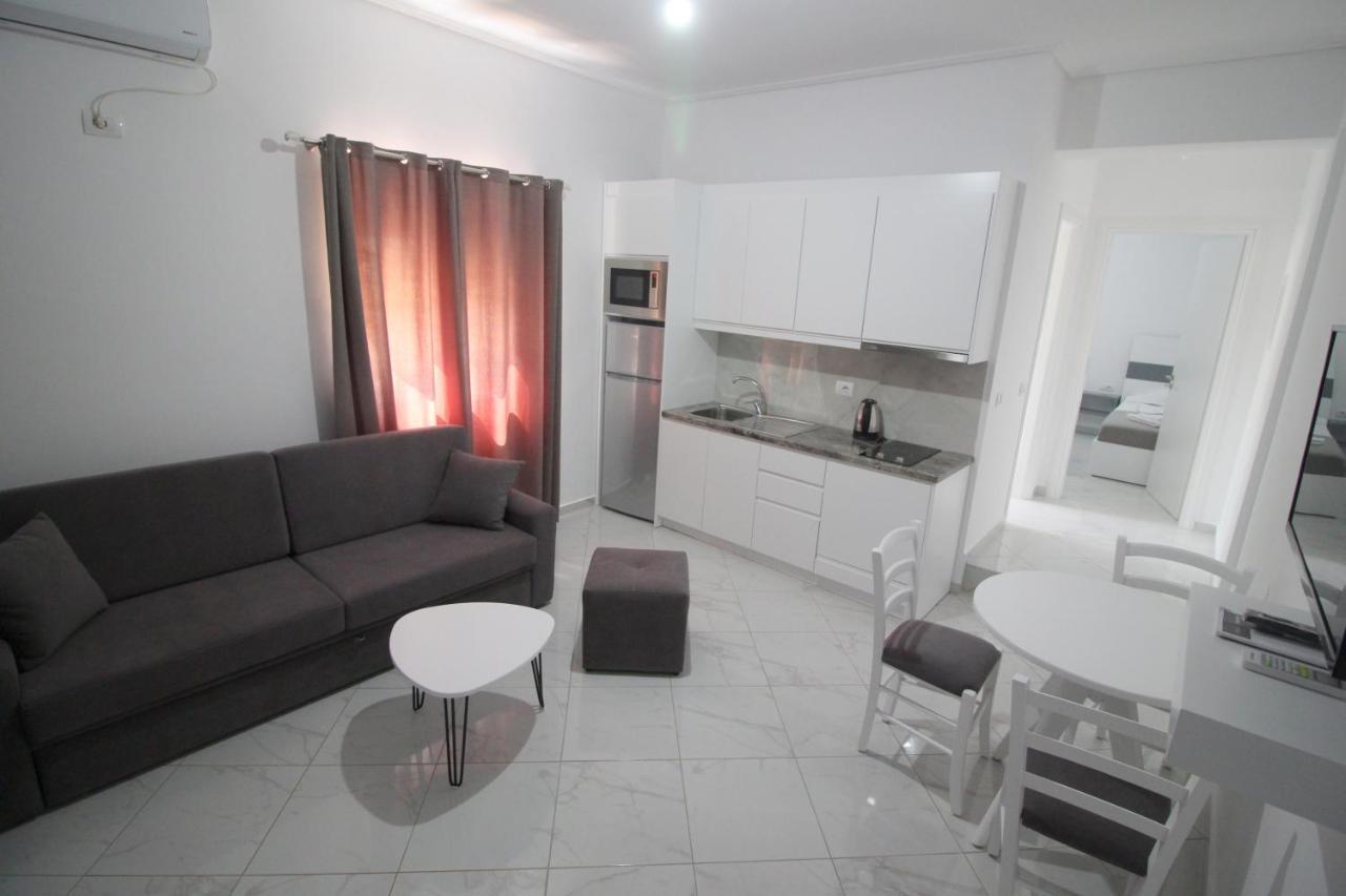 Sky Apartments Sarandë エクステリア 写真