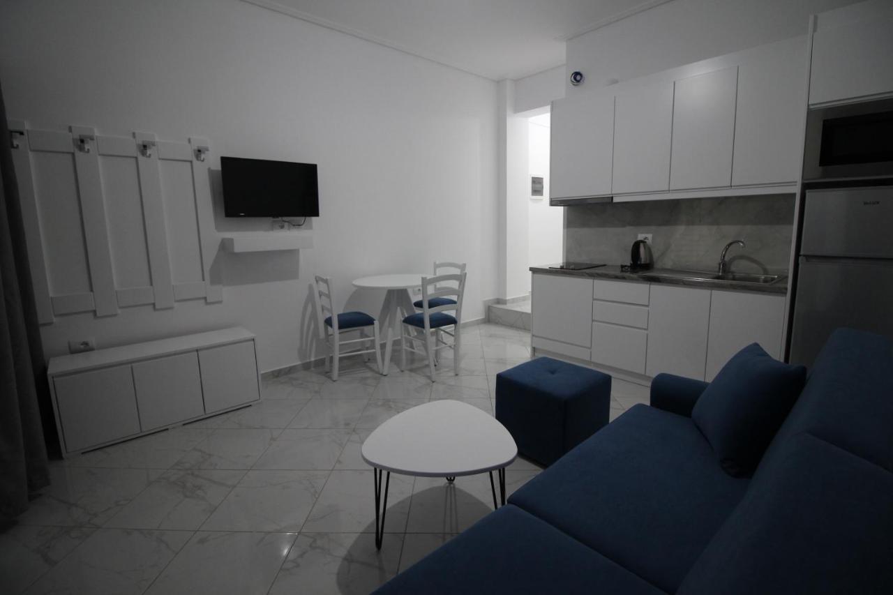Sky Apartments Sarandë エクステリア 写真