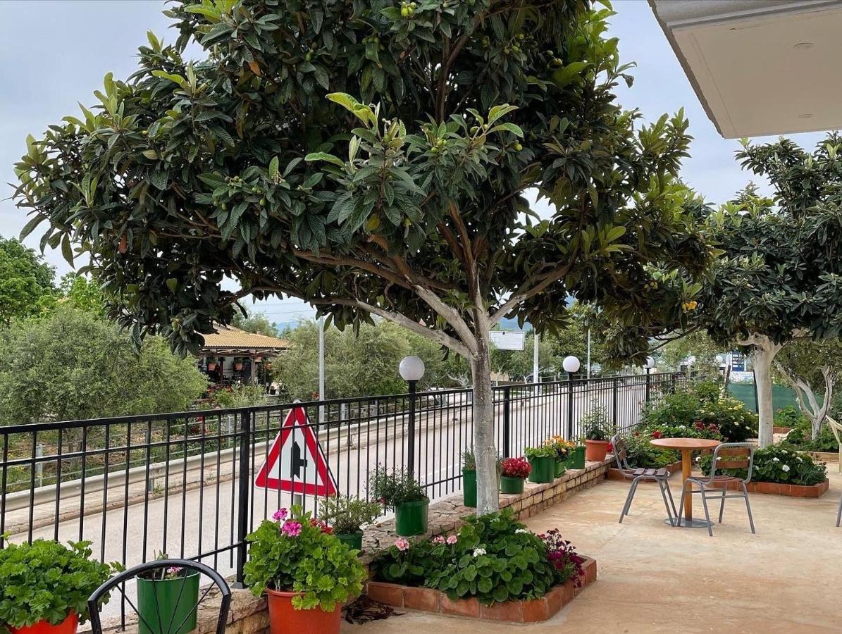 Sky Apartments Sarandë エクステリア 写真