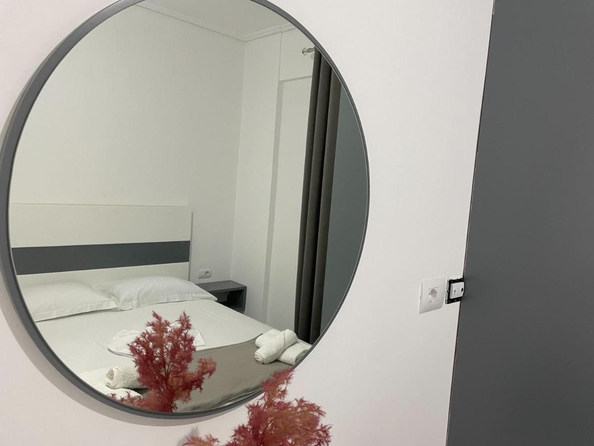 Sky Apartments Sarandë エクステリア 写真