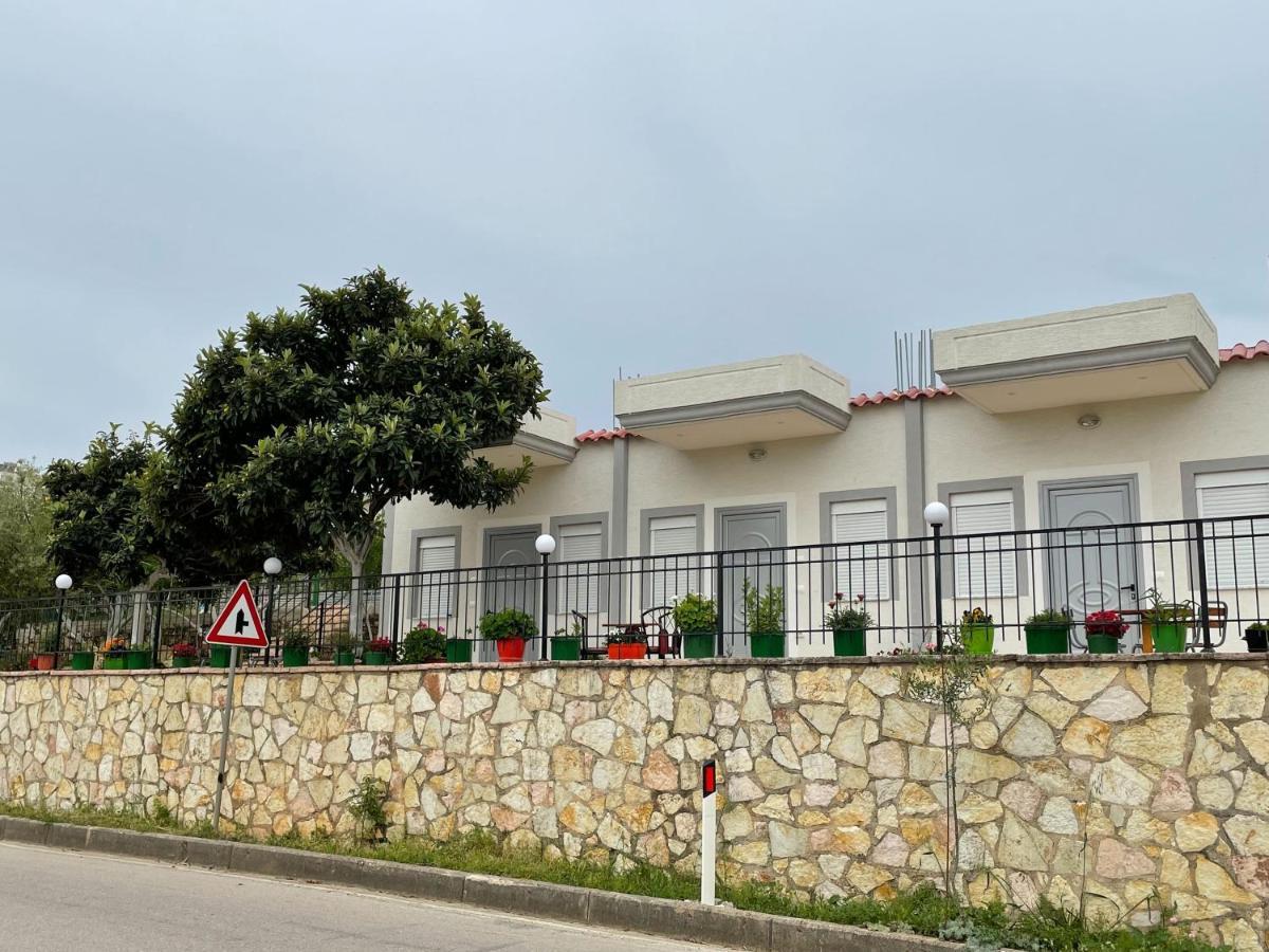 Sky Apartments Sarandë エクステリア 写真
